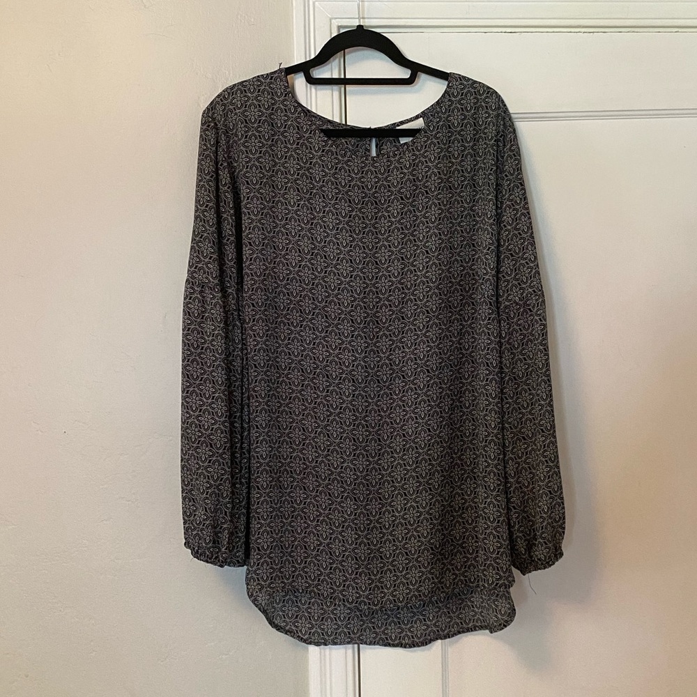 Ava & Viv mosaic pattern blouse w/ billowy sleeves